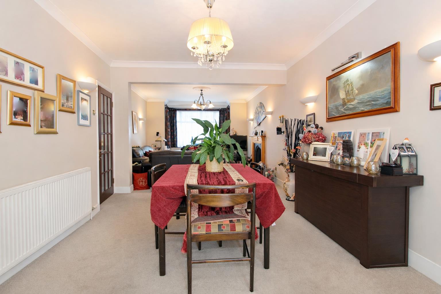 Senga Road, Wallington
